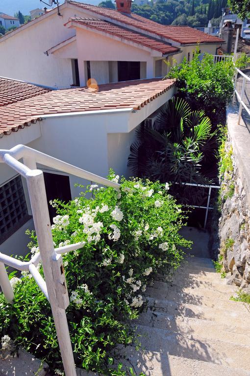 Apartment Nadija Rabac Exterior foto