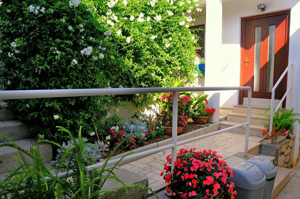Apartment Nadija Rabac Exterior foto